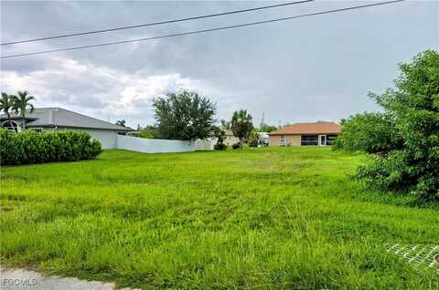 2535 SW 30th Street, Cape Coral, FL 33914