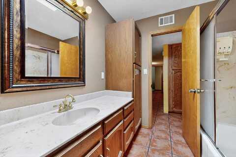 9129 Dempsey Drive NE, Albuquerque, NM 87109