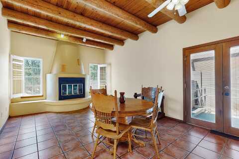 9129 Dempsey Drive NE, Albuquerque, NM 87109