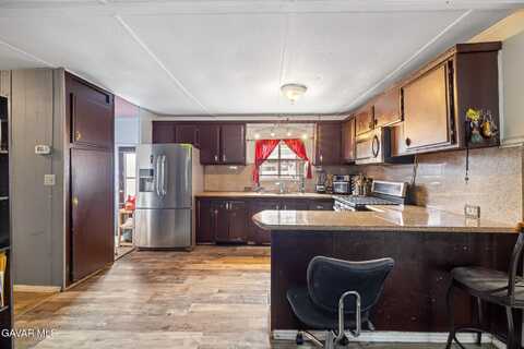 1617 E Avenue I, Lancaster, CA 93535