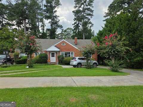 1746 UPPER RIVER, Macon, GA 31211