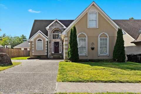 8806 Kings Lynn Ln, Louisville, KY 40220