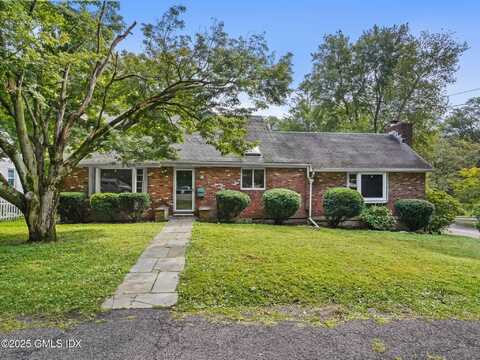 11 Perna Lane, Riverside, CT 06878