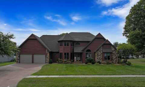 410 S Riverside Drive, Winamac, IN 46996