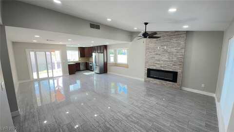 5828 Divers Cove Way, Las Vegas, NV 89108