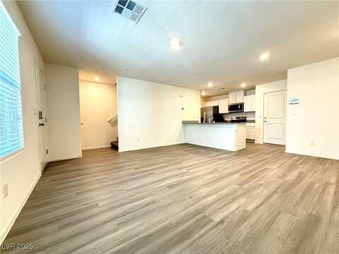 4828 Currant Ridge Avenue, Las Vegas, NV 89141