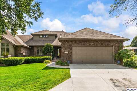 1330 N 97 Plaza, Omaha, NE 68114