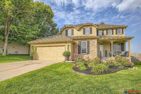 550 S 188th Avenue Circle, Elkhorn, NE 68022