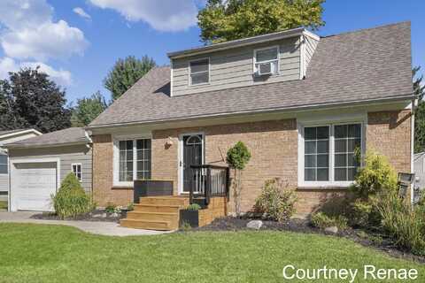 2505 Longmeadow Street NW, Grand Rapids, MI 49504