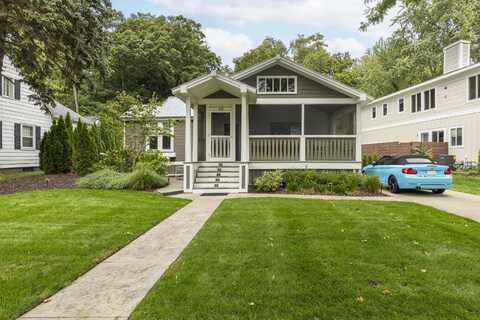 728 Lake Street, Saugatuck, MI 49453