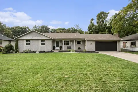 4903 Cedar Ridge Drive NE, Grand Rapids, MI 49525