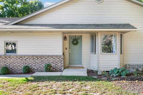 927 Ironwood Circle NW, Grand Rapids, MI 49534