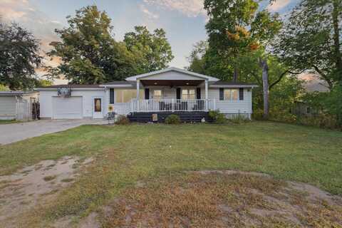 306 W 5th Avenue, Reed City, MI 49677