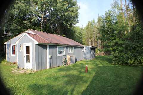 31165 S Maxton Road, Drummond Island, MI 49726