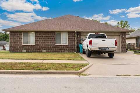 2432 W Deerfield Street, Springfield, MO 65807