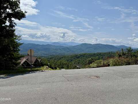 36 Summit Trails Drive, Sevierville, TN 37862
