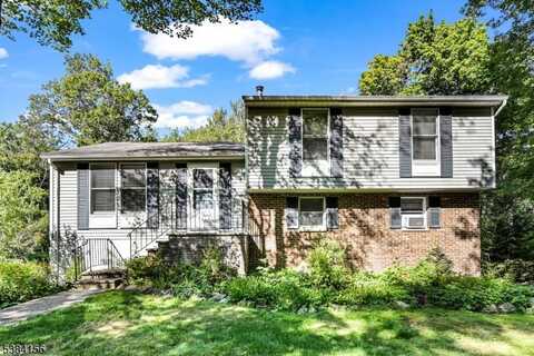 15 Alps Rd, West Milford, NJ 07421