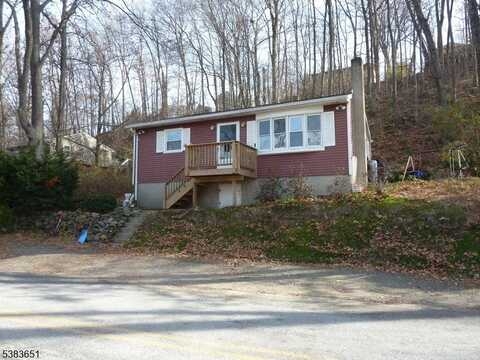48 E Shore Dr, Vernon, NJ 07462