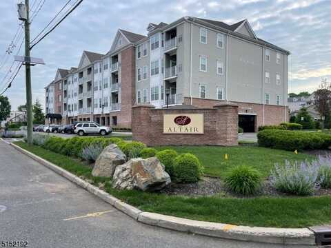 132 Cory Ln, Elmwood Park, NJ 07407