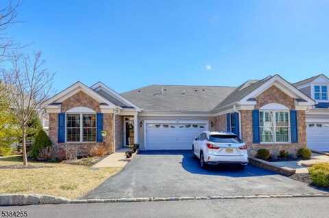 61 Talus Rd, Clifton, NJ 07013
