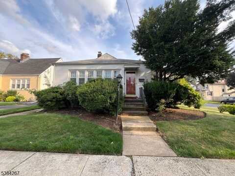 362 E Clay Ave, Roselle Park, NJ 07204