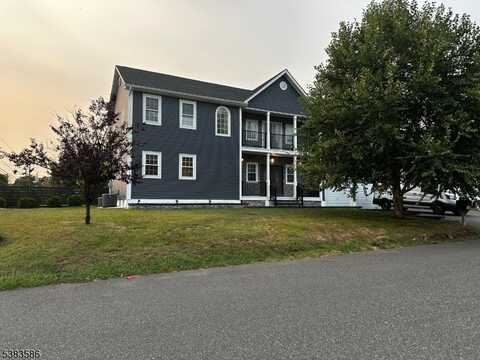 1650 Albert St, Piscataway, NJ 08854
