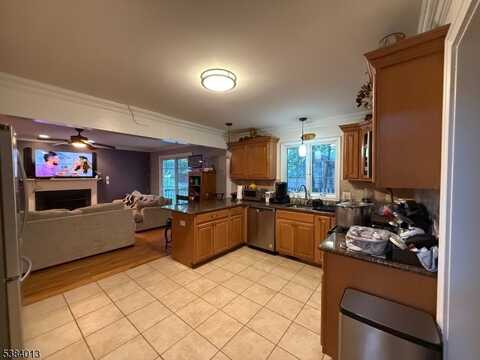 531 Harris Ave, Middlesex Boro, NJ 08846