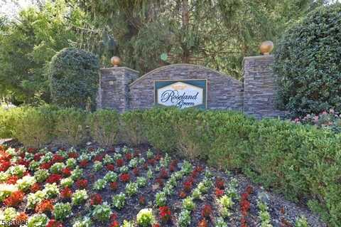 26 Bovensiepen Ct, Roseland, NJ 07068