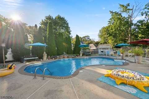 954 Kensington Ave, Plainfield, NJ 07060
