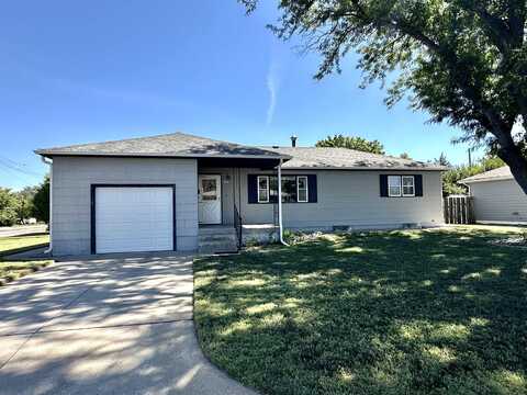 422 N 8th Ave, Hill City, KS 67642