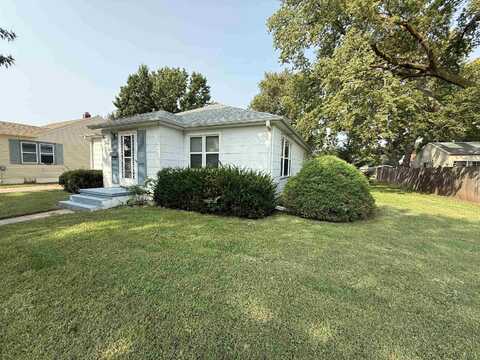 535 S Bell, Lyons, KS 67554