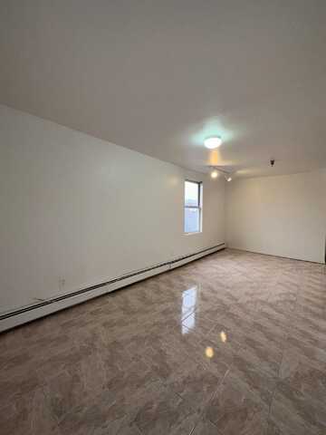 686 KENNEDY BLVD, Bayonne, NJ 07002