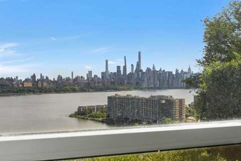 8550 BLVD EAST, North Bergen, NJ 07047