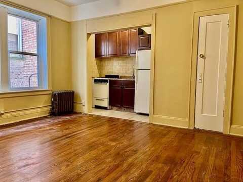 5-7 KELLY PARKWAY, Bayonne, NJ 07002