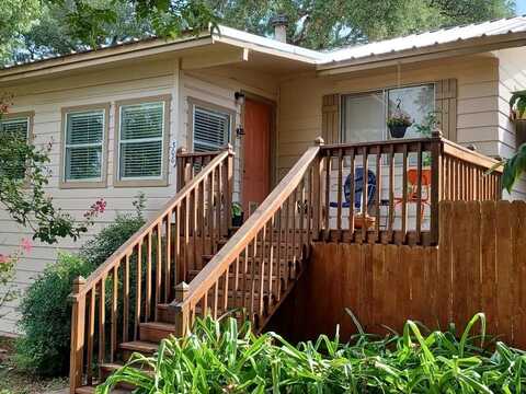 308 W Greenbriar, Granite Shoals, TX 78654