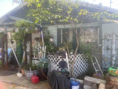 218 Overstreet Drive, Sunrise Beach, TX 78643