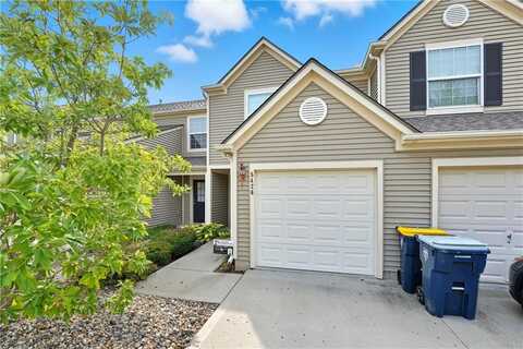 5426 N Hickory Street, Kansas City, MO 64118