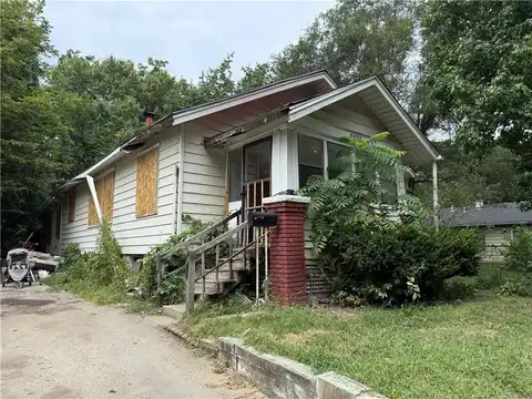 5932 Park Avenue, Kansas City, MO 64130