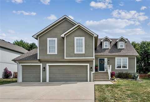 905 Crestridge Drive, Kearney, MO 64060