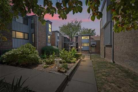 4057 Walnut Street, Kansas City, MO 64111