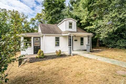 204 DOGWOOD ST, WAYNESBORO, VA 22980