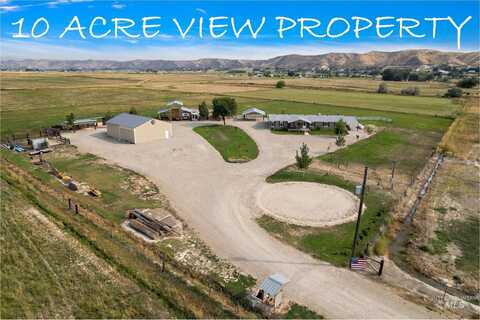 3306 Toms Cabin Rd, Emmett, ID 83617