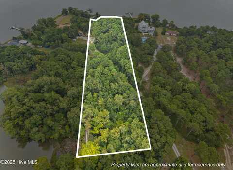 128 Missie Cove Lane, Sneads Ferry, NC 28460