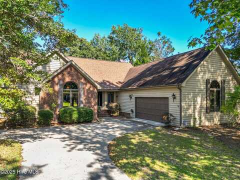 153 Olde Point Road, Hampstead, NC 28443