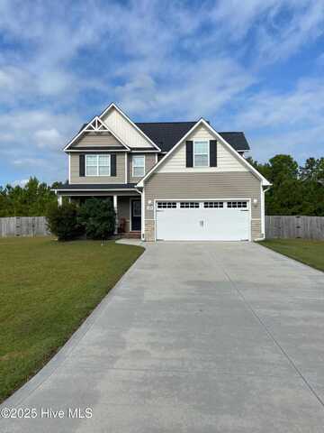 309 Basil Court, Hubert, NC 28539