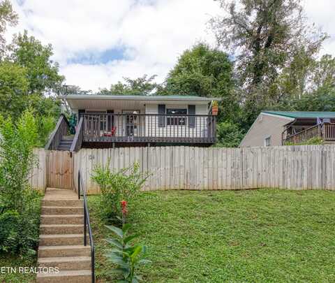124 E Wadsworth Circle, Oak Ridge, TN 37830