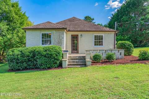 8200 Nubbin Ridge Rd, Knoxville, TN 37919