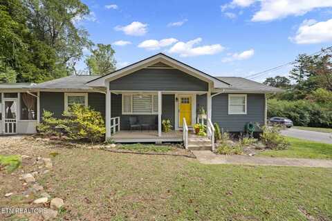 110 Malvern Rd, Oak Ridge, TN 37830
