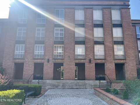 1400 Kenesaw Ave, Knoxville, TN 37919