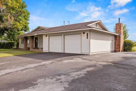 6105 Logan Drive, Klamath Falls, OR 97603